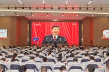 奮進(jìn)新征程 建功新時(shí)代│中國巨石集中收看黨的二十大開幕會