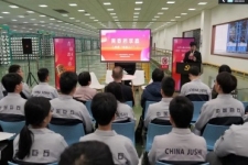 奏響青春之歌，感受奮斗力量！“青春思享嘉”黨的二十大精神宣講走進(jìn)“未來工廠”