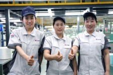 巾幗綻芳華！中國巨石這個團隊獲評“全國巾幗文明崗”