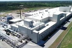 巨石美國(guó)年產(chǎn)9.6萬(wàn)噸玻璃纖維池窯拉絲生產(chǎn)線點(diǎn)火